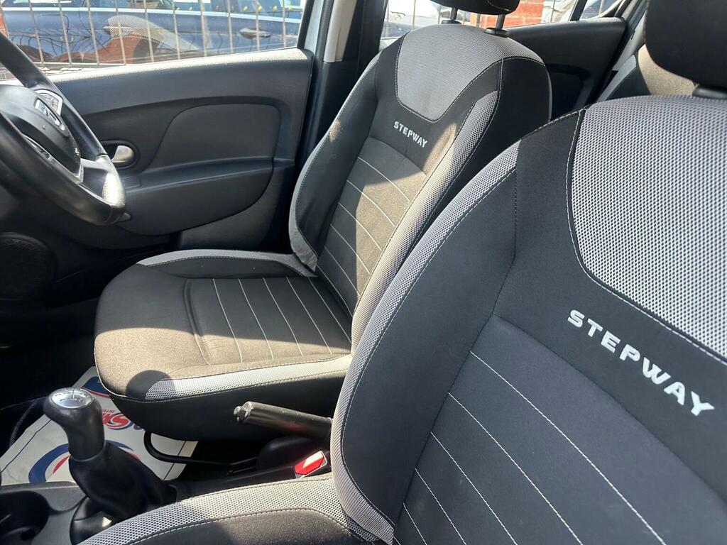Dacia Sandero Stepway Essential White #15