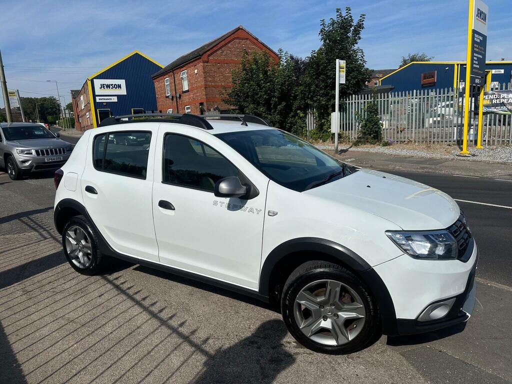 Dacia Sandero Stepway Essential White #8