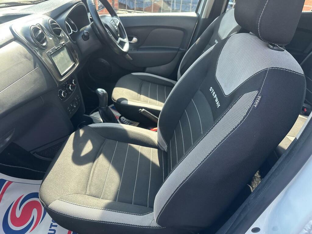 Dacia Sandero Stepway Essential White #20