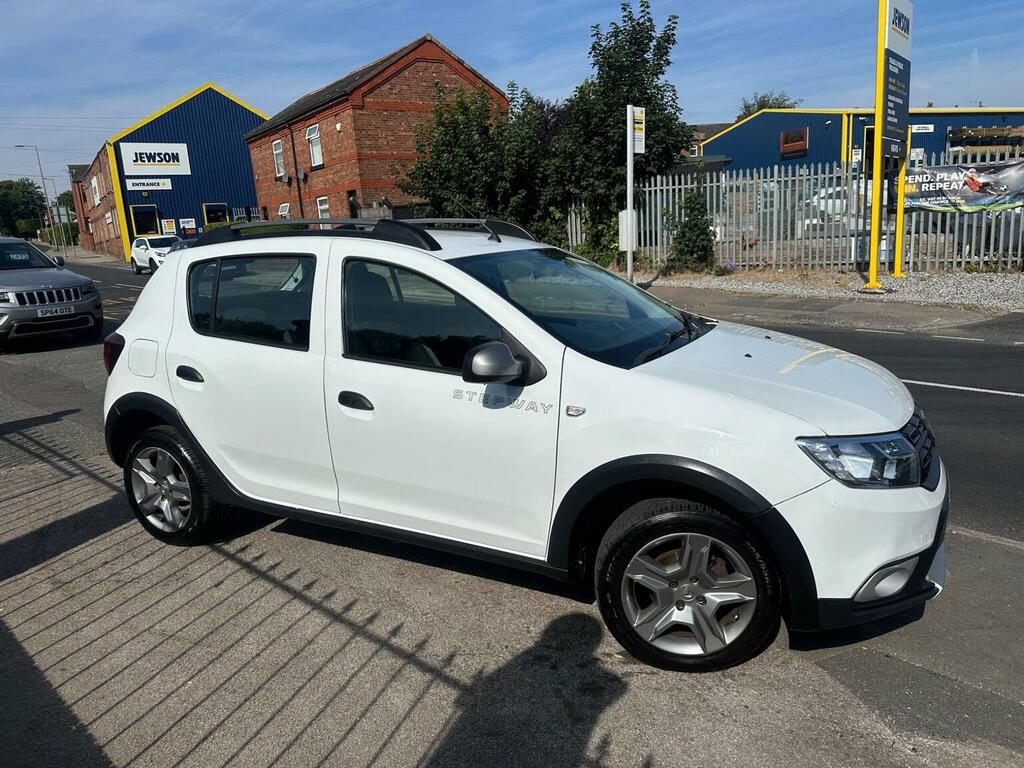 Dacia Sandero Stepway Essential White #9
