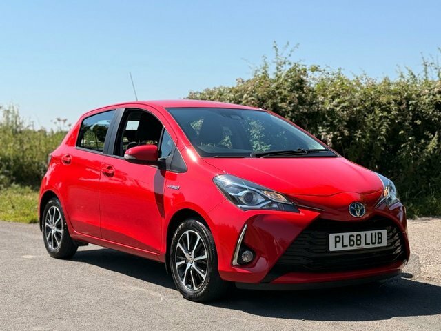 Toyota Yaris 2019 1.5 Vvt-h Icon Tech Hatchback Hybr Red #3