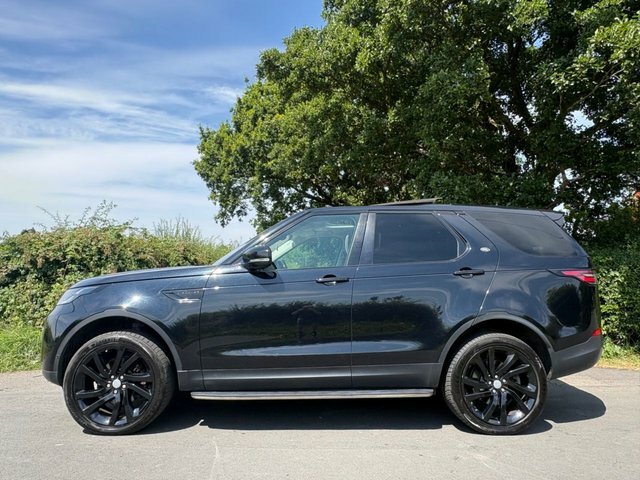Land Rover Discovery 2017 3.0 Td V6 First Edition Suv 4 Black #4