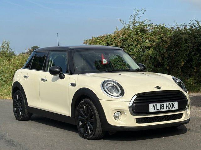 Mini Hatch 2018 1.5 Cooper D Hatchback Euro White #3