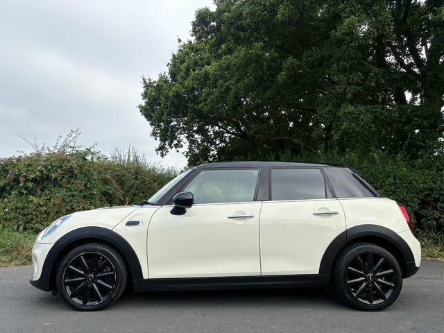 Mini Hatch 2018 1.5 Cooper D Hatchback Euro White #4