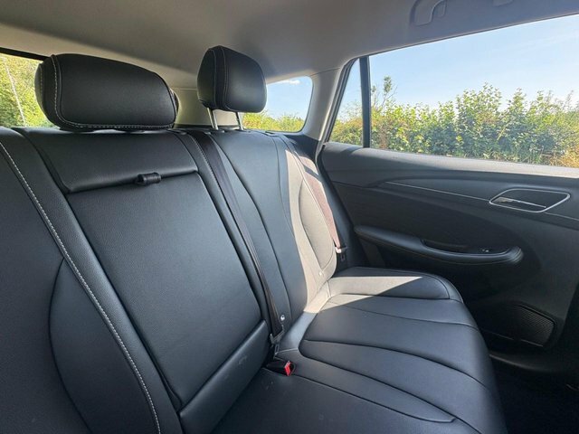 MG MG5 Mg 5 Excite Ev White #32
