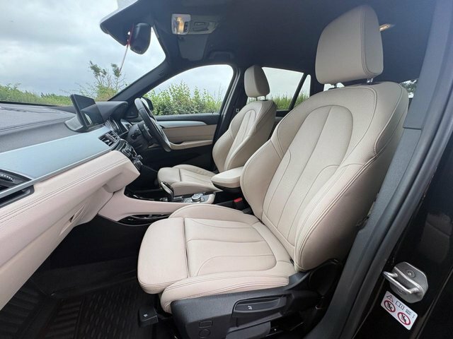 BMW X1 X1 Sdrive20i Se Black #14