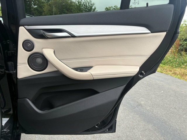 BMW X1 X1 Sdrive20i Se Black #54