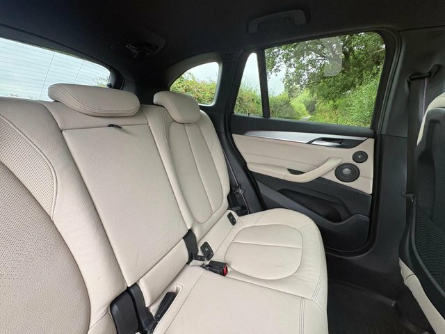 BMW X1 X1 Sdrive20i Se Black #36