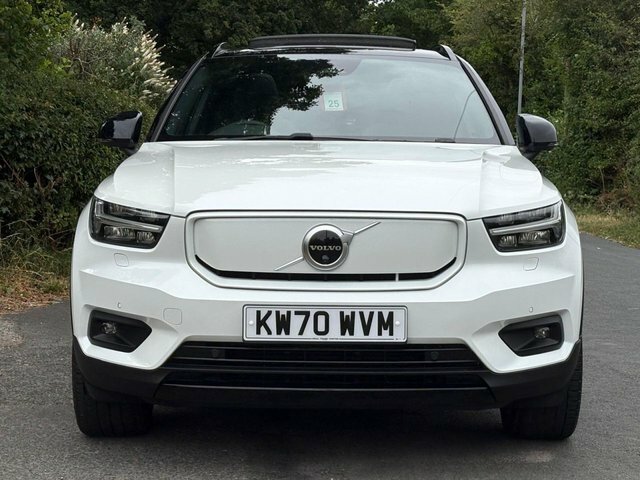 Volvo XC40 2021 P8 78Kwh First Edition Suv White #2