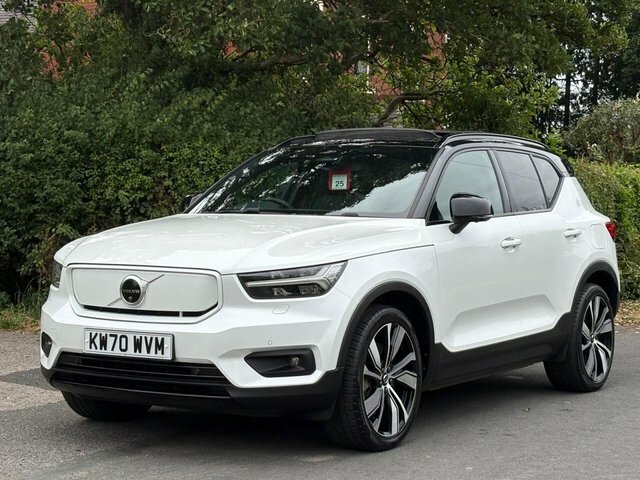 Volvo XC40 2021 P8 78Kwh First Edition Suv White #3