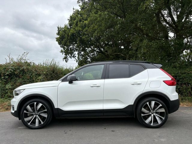 Volvo XC40 2021 P8 78Kwh First Edition Suv White #5