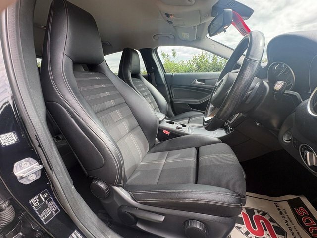 Mercedes-Benz GLA Class 2019 1.6 Gla180 Urban Edition Suv 7G-dc Black #6