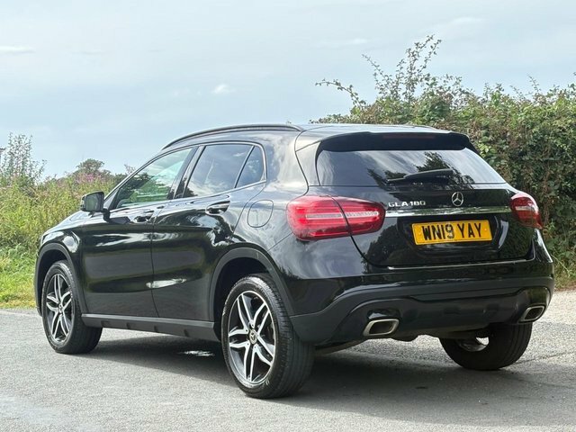 Mercedes-Benz GLA Class 2019 1.6 Gla180 Urban Edition Suv 7G-dc Black #5
