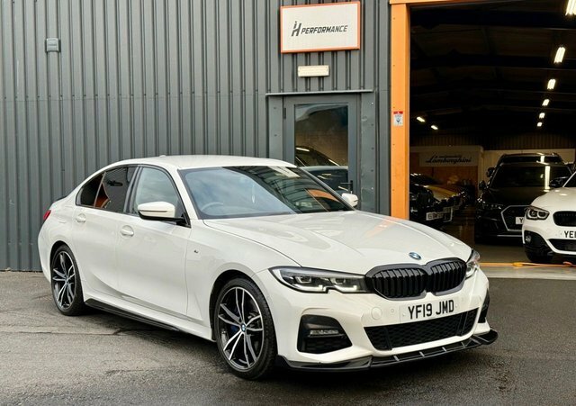 BMW 3 Series 2.0 318D M Sport Saloon Euro 6 S YF19JMD White #2