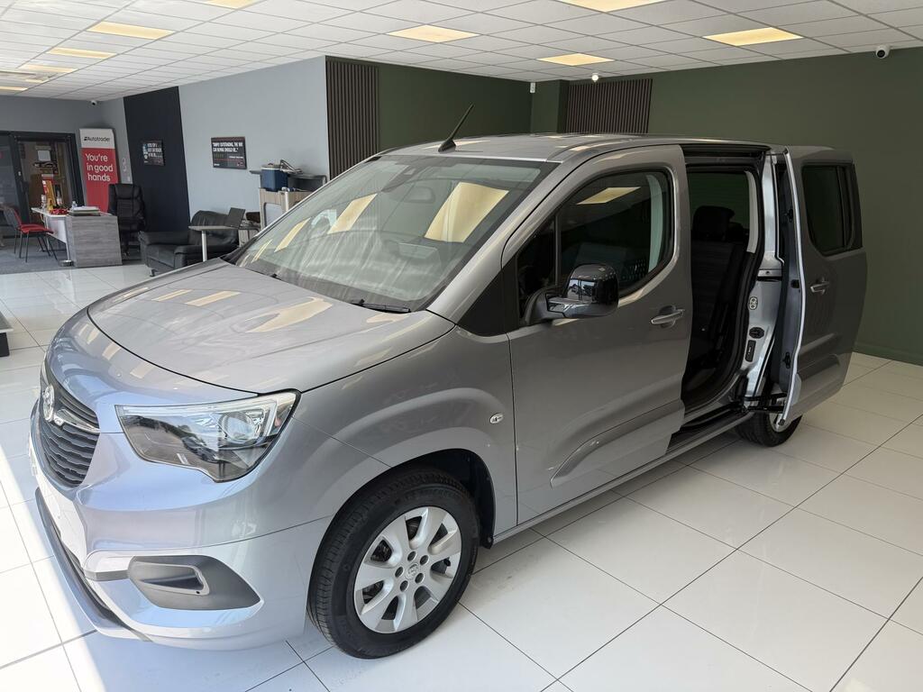 Vauxhall Combo Life Sorry Now Reserved Wow Just 1 180 Miles And Just Grey