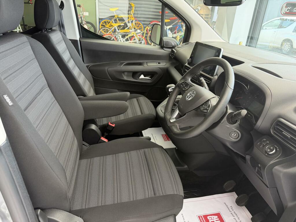 Vauxhall Combo Life 1.5 Turbo D Se Mpv 6Spd Euro 6 Grey #4
