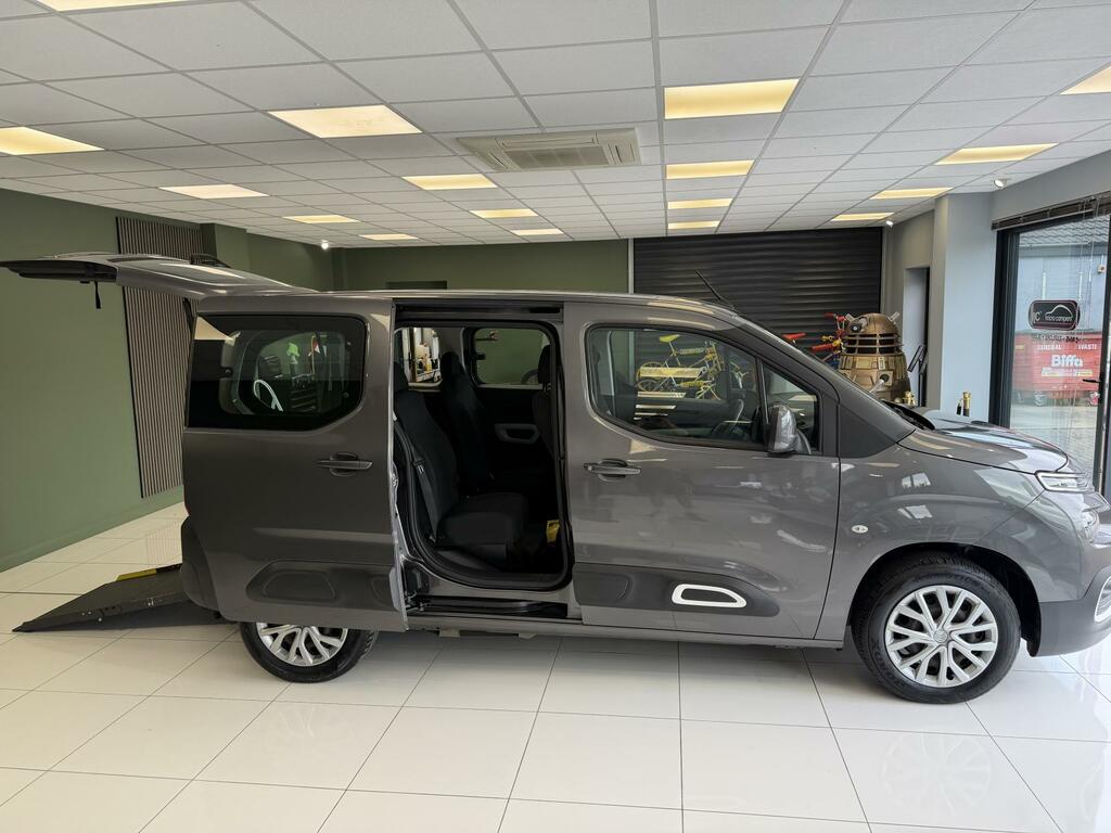 Citroen Berlingo Diesel White #9