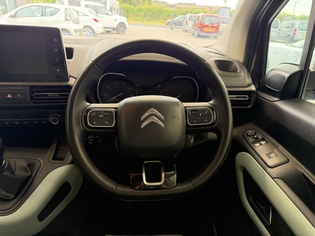 Citroen Berlingo Diesel White #11