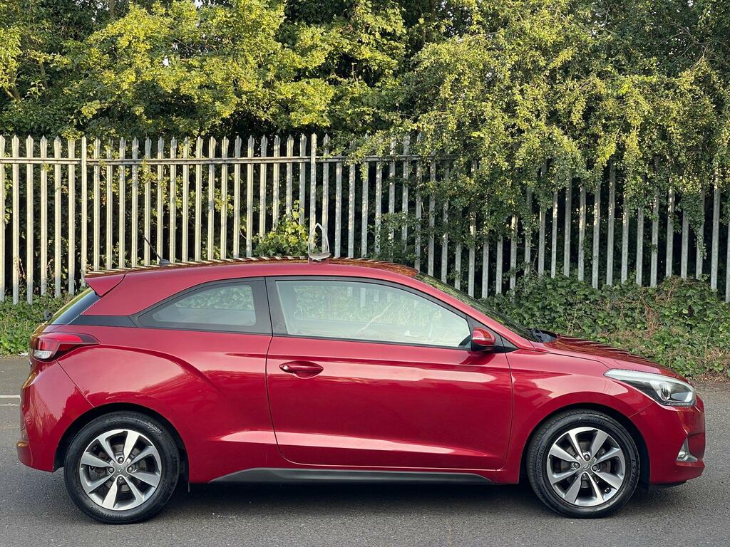 Hyundai I20 Se Red #6