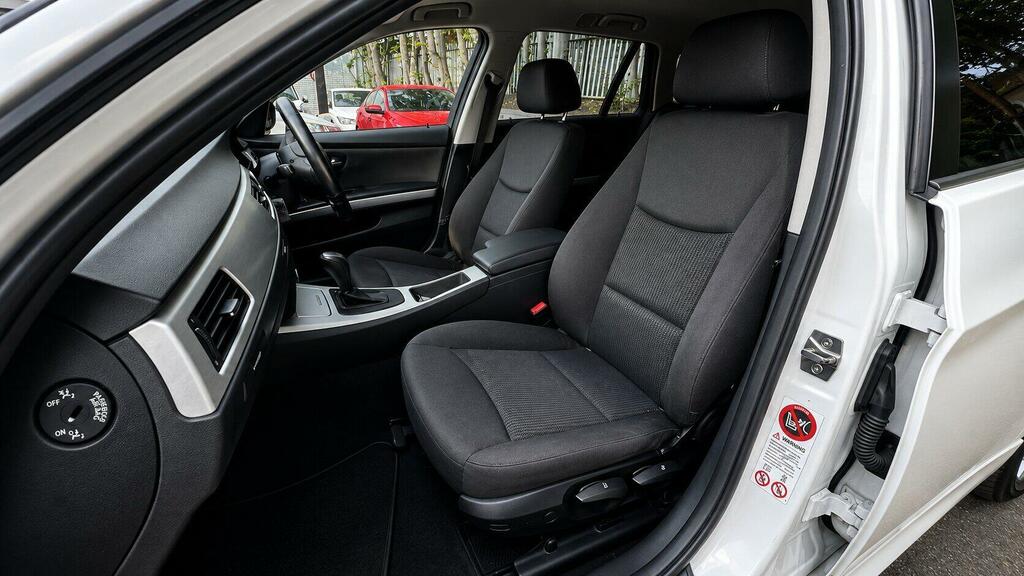 BMW 3 Series 2.0 320D Se 181 Bhp Red #18