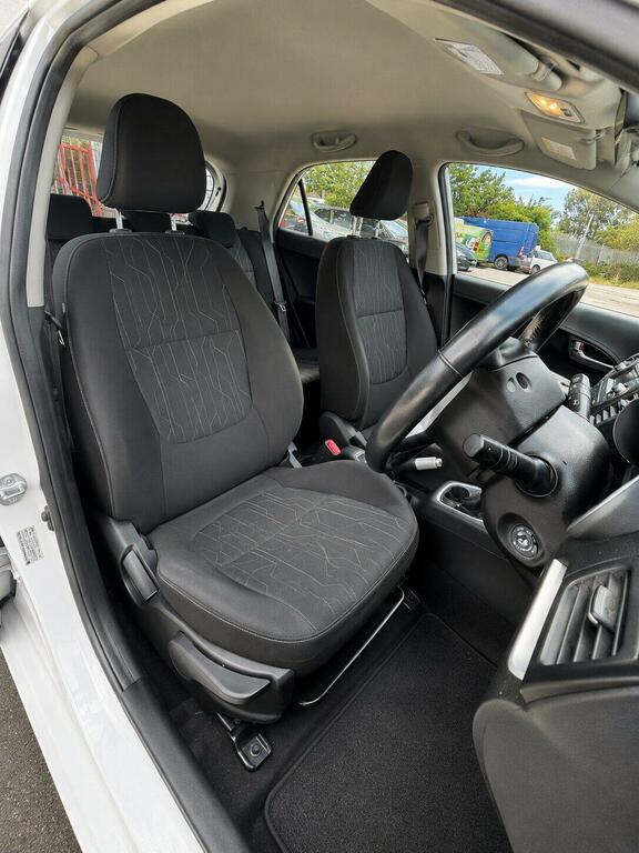 Kia Picanto Picanto Se White #12