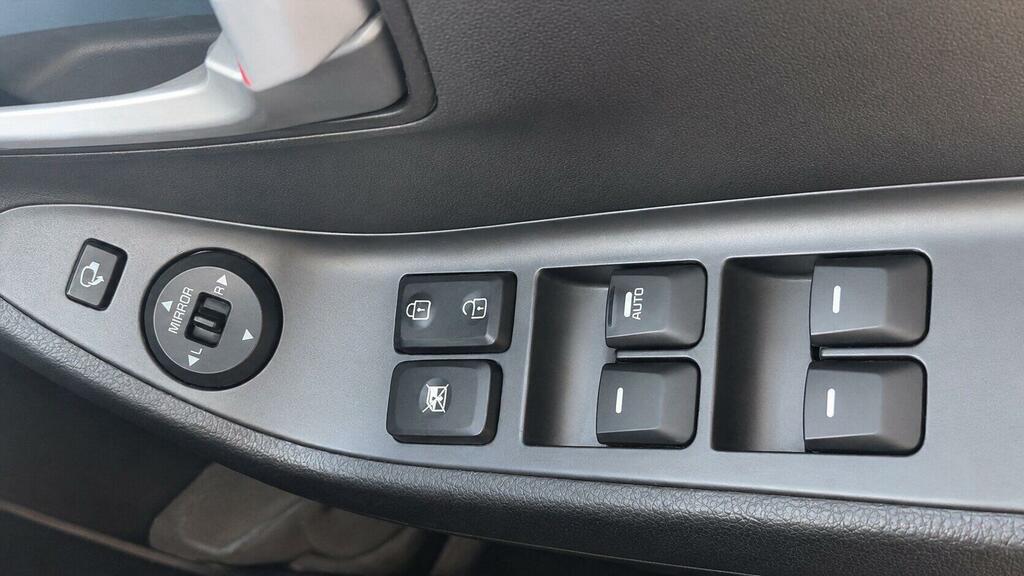 Kia Picanto Picanto Se White #15