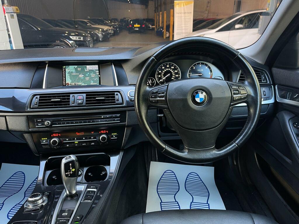 BMW 5 Series Se Black #3