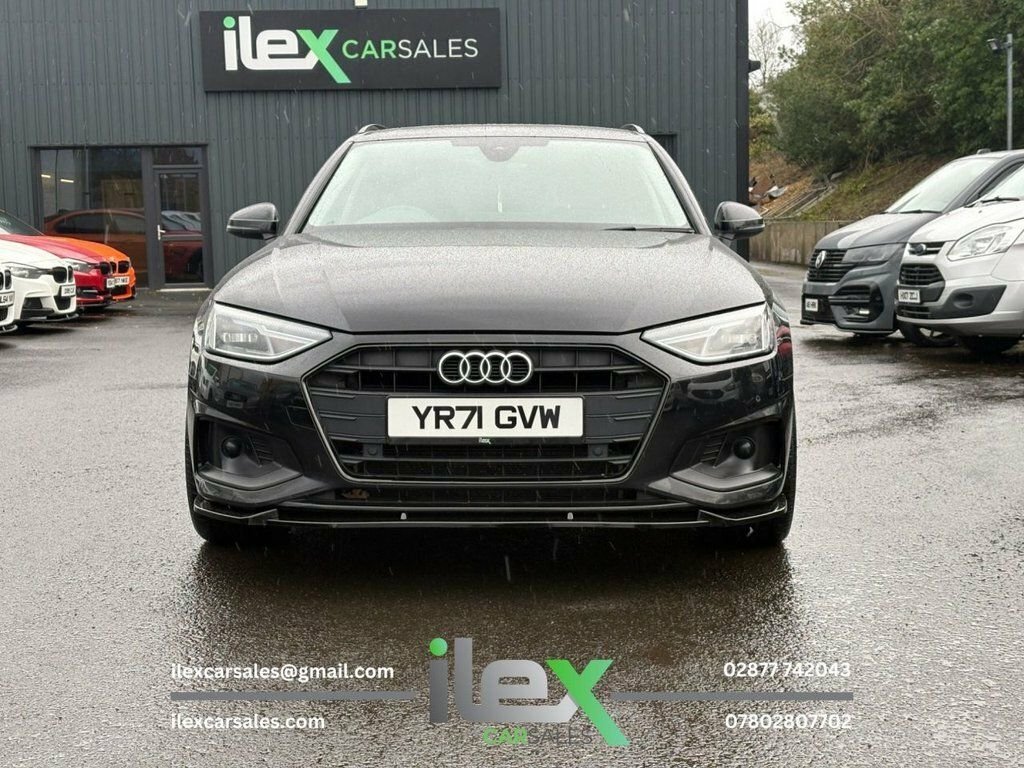 Audi A4 Avant 2L Technik YR71GVW Black #2