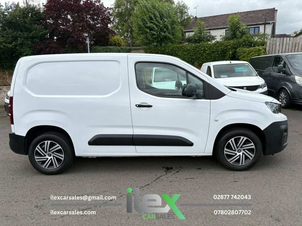Peugeot Partner 1.6L Professional White #4
