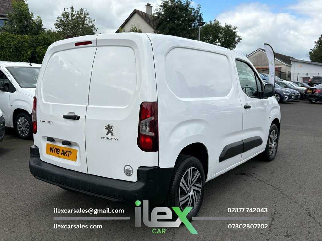 Peugeot Partner 1.6L Professional White #5