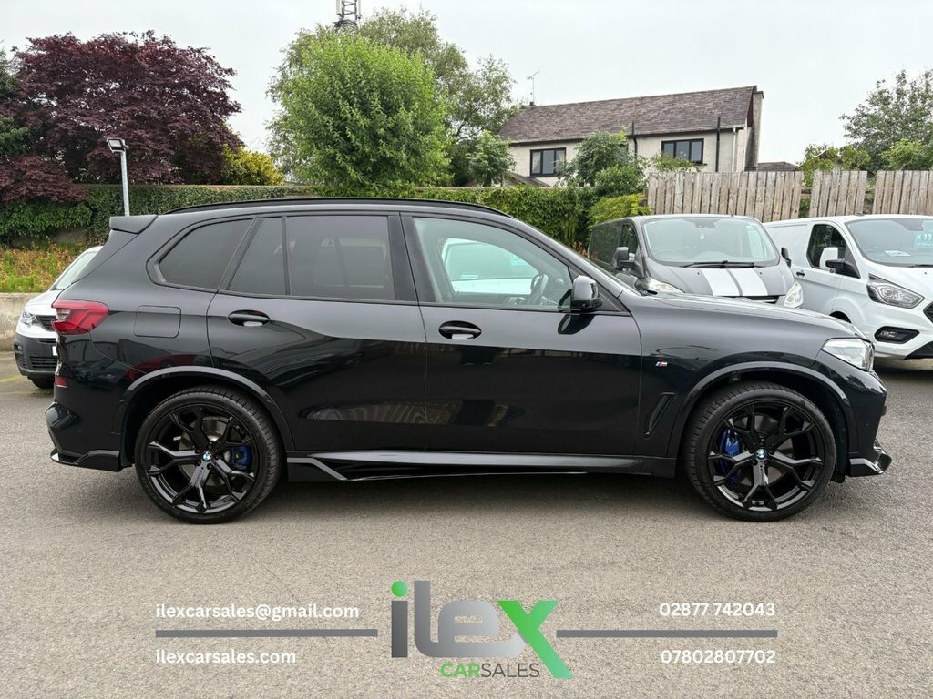 BMW X5 3L M Sport Black #3