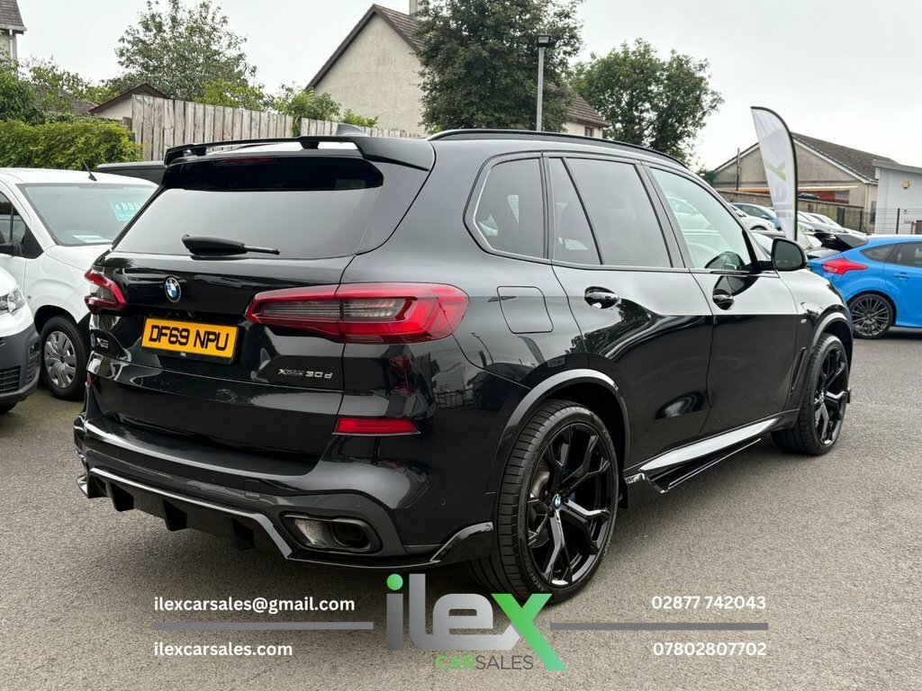 BMW X5 3L M Sport Black #4