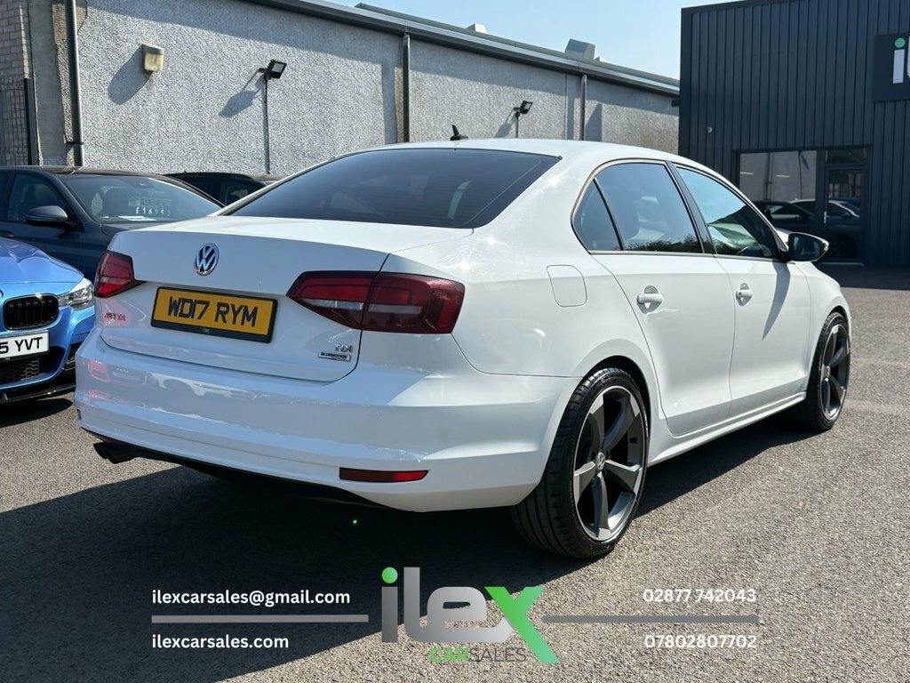 Volkswagen Jetta 2L Se White #5