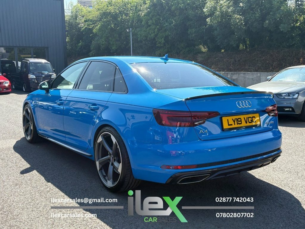 Audi A4 2L Black Edition Blue #6
