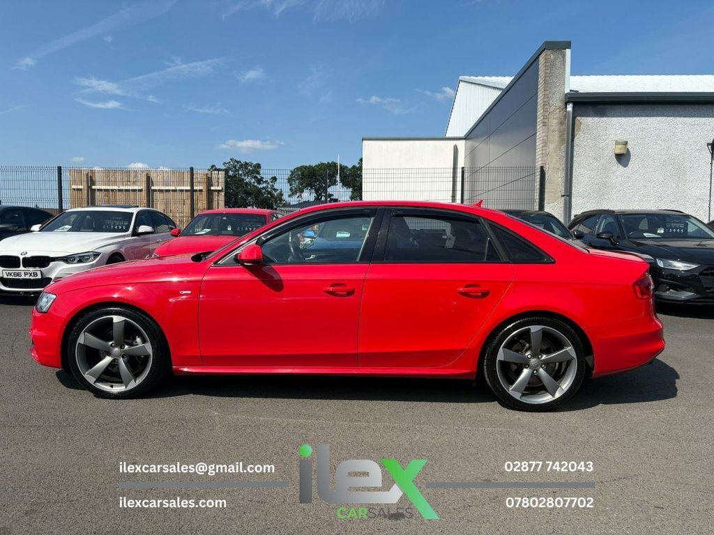 Audi A4 2L Black Edition Red #5