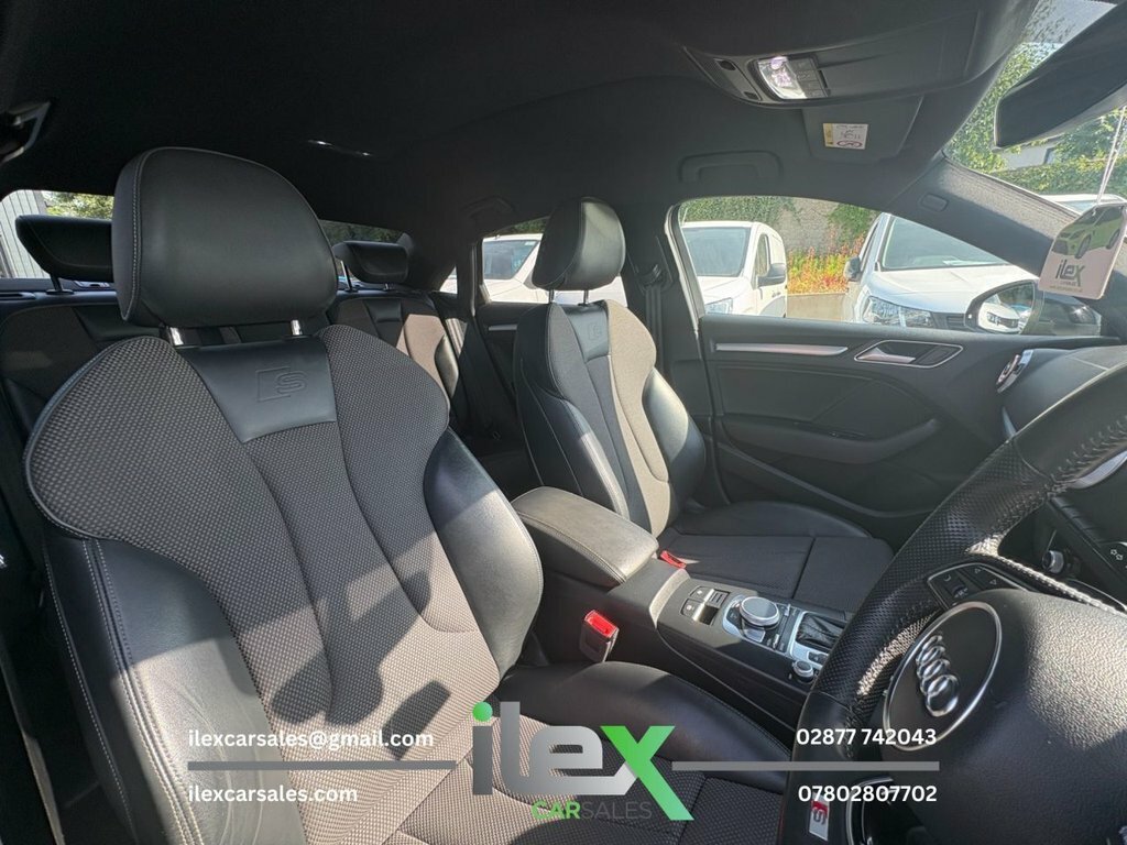 Audi A3 30 Tdi 116 Black Edition Red #10