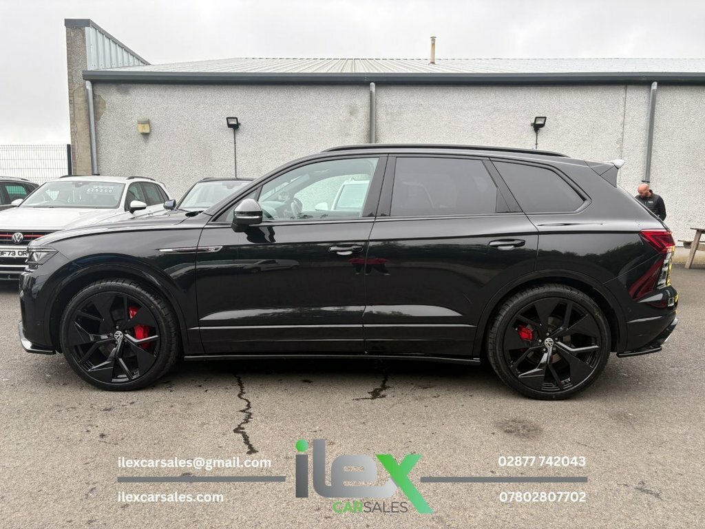 Volkswagen Touareg 3L Black Edition Black #6