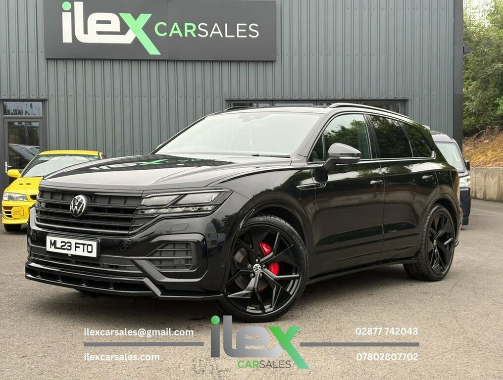 Volkswagen Touareg 3L Black Edition Black #2