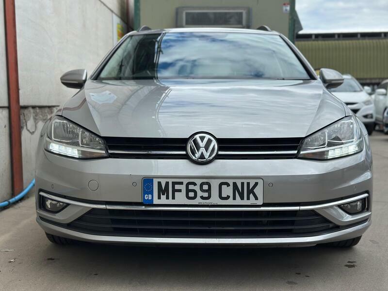 Volkswagen Golf 1.0 Tsi Match Euro 6 Ss MF69CNK #3