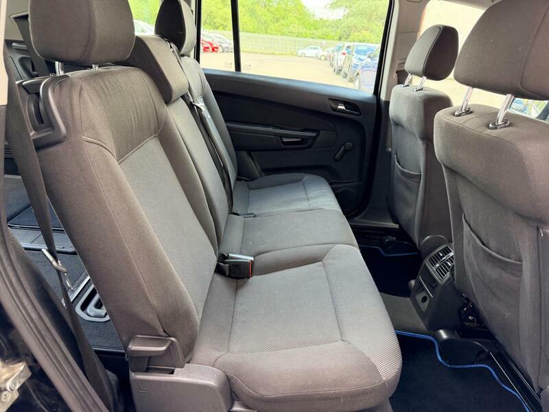 Vauxhall Zafira Exclusiv 7 Seater Silver #21