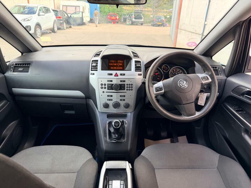 Vauxhall Zafira Exclusiv 7 Seater Silver #16