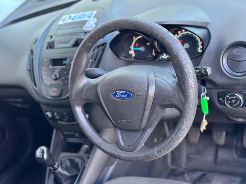 Ford Transit Courier Base Kombi Tdci White #23