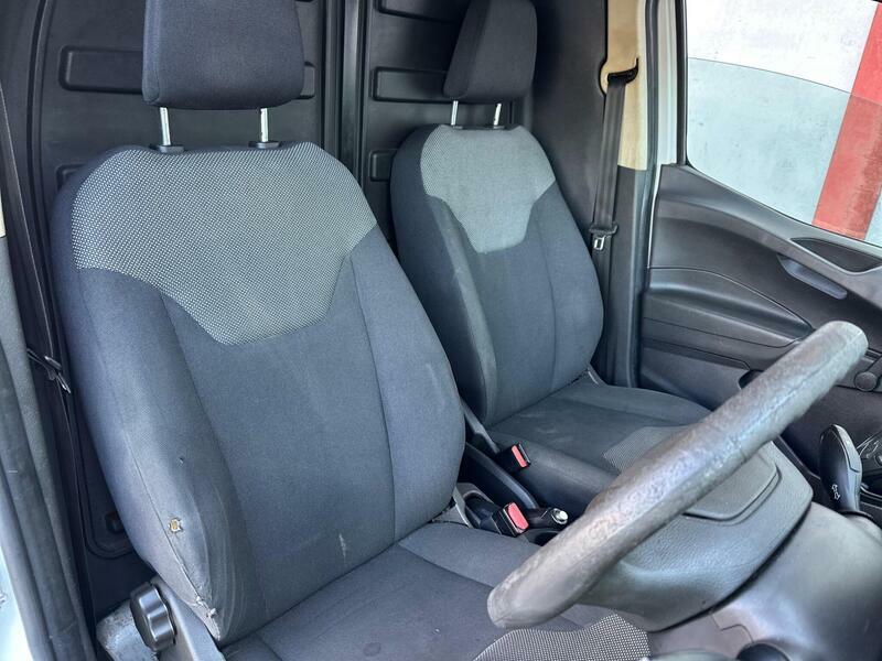 Ford Transit Courier Base Kombi Tdci White #10
