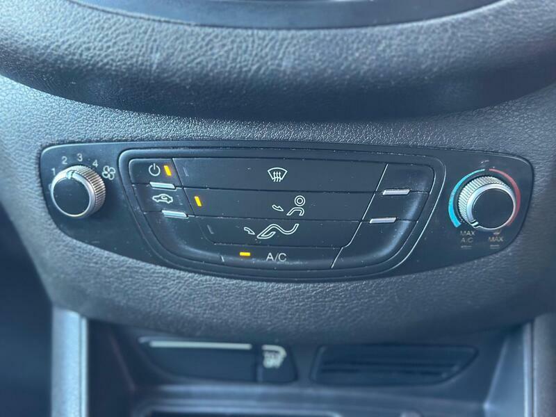 Ford Transit Courier Base Kombi Tdci White #16