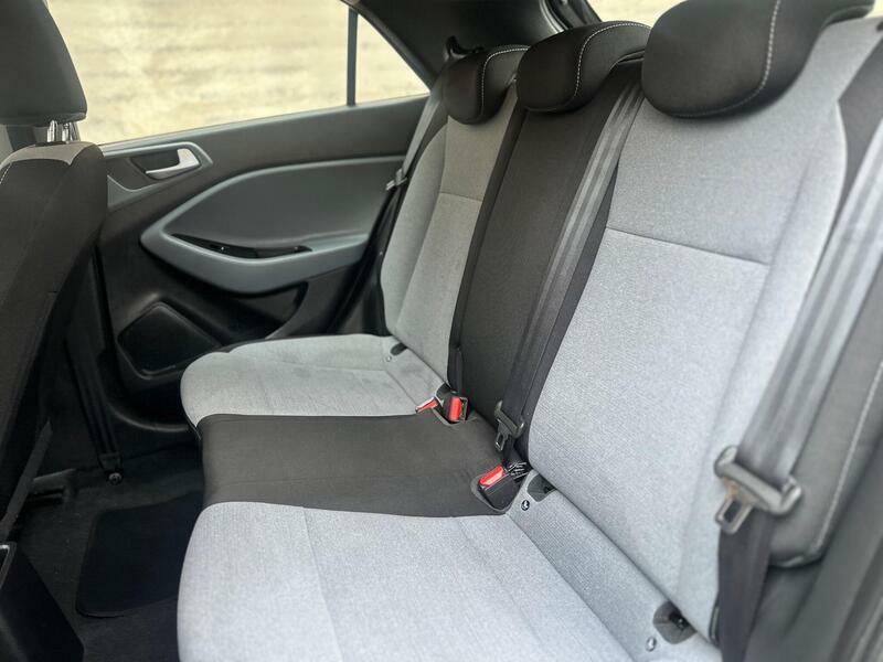 Hyundai I20 Hatchback Red #16