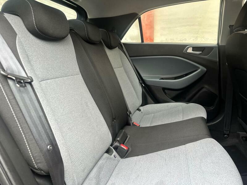 Hyundai I20 Hatchback Red #15