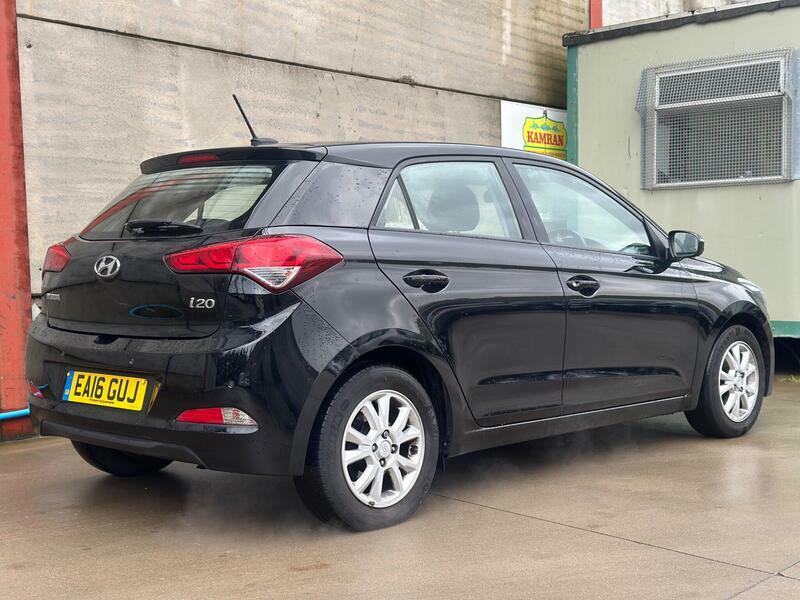Hyundai I20 Hatchback Red #10
