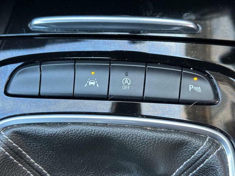 Vauxhall Insignia Sri Vx-line White #22