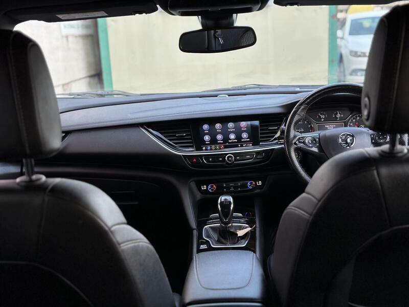 Vauxhall Insignia Sri Vx-line White #12