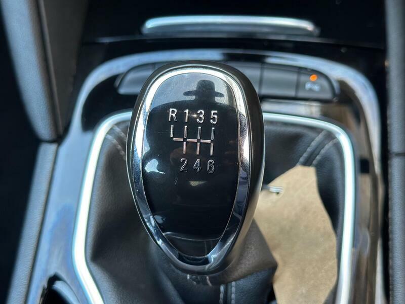 Vauxhall Insignia Sri Vx-line White #11